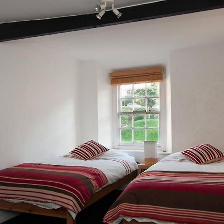 Cosy Private Cottage Near Beach Илфракомб Екстериор снимка
